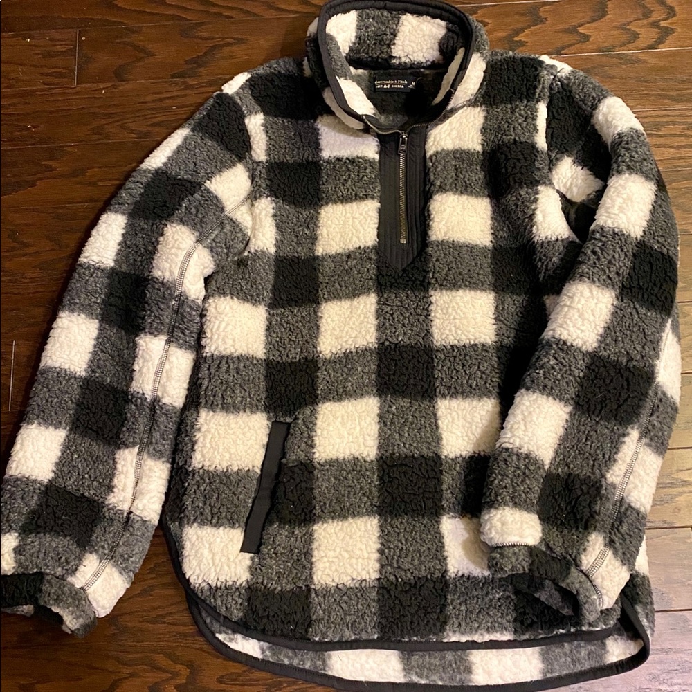The Essential A&F Sherpa Fleece - image 1